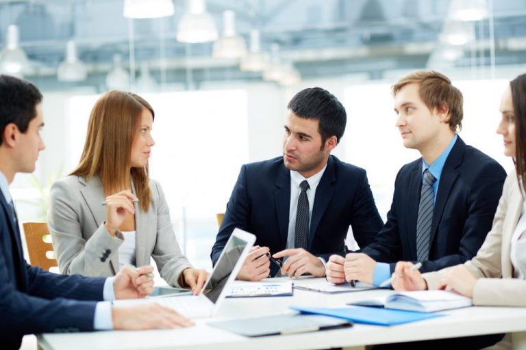 Corporate Secretary Dalam Menghadapi Bisnis Global Training 768x512