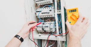 Desain dan Perhitungan Material Listrik Bangunan Industri